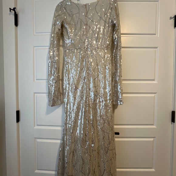 Evening dress - Picture 3 of 3